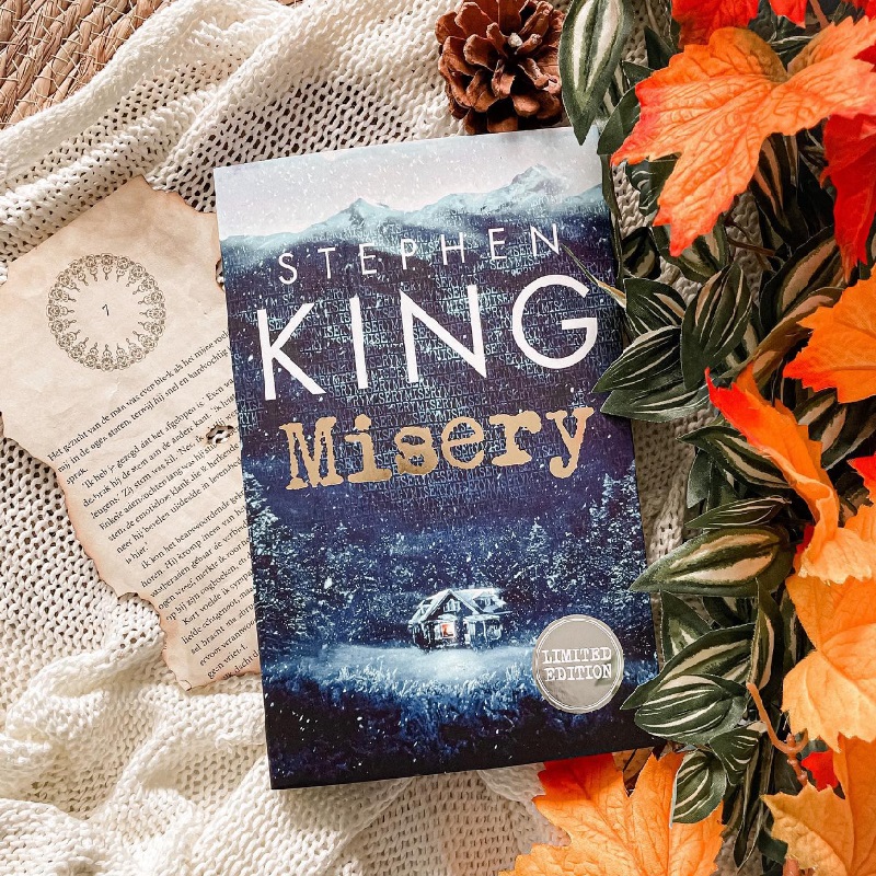 foto bookstagrammer @bookaddict met Misery